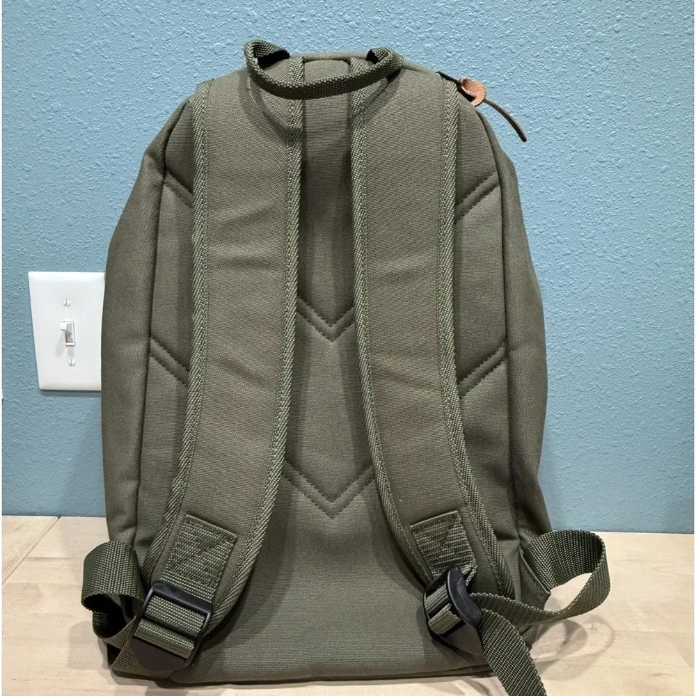Dallas Safari Club Life Member Large Olive Green Canvas Backpack Leather Accents